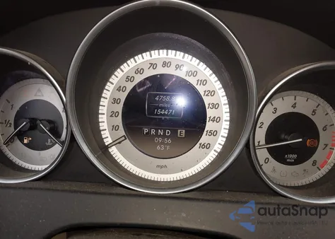 2012 Mercedes-Benz C 250 Luxury/Sport z USA, uszkodzony, nr VIN WDDGF4HB3CR223200